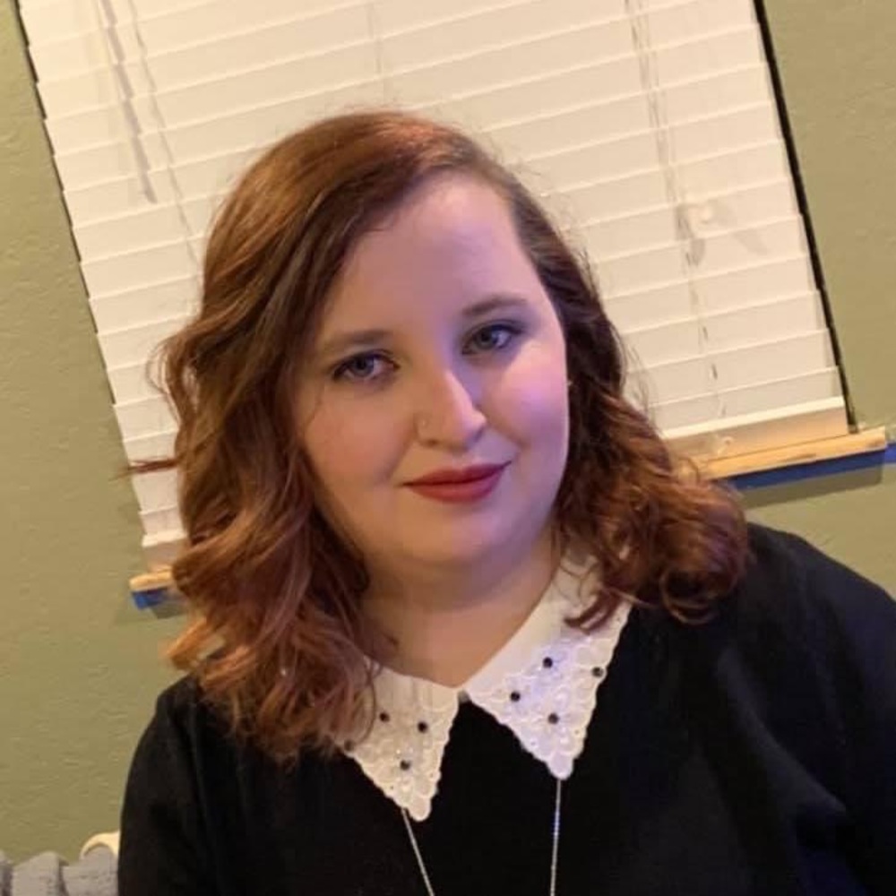 Meet your Posher, Adrienne